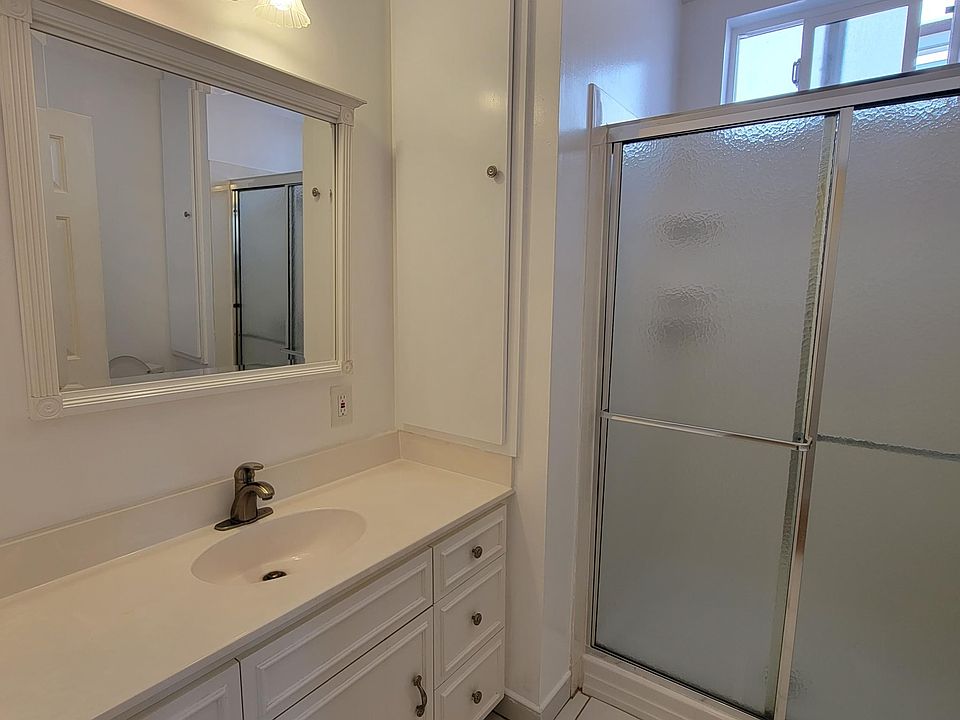 1st image of 518 Palm Ave