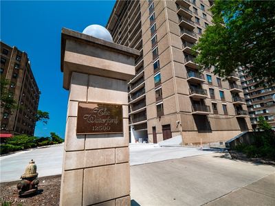 12500 Edgewater Dr #1101, Lakewood, OH, 44107