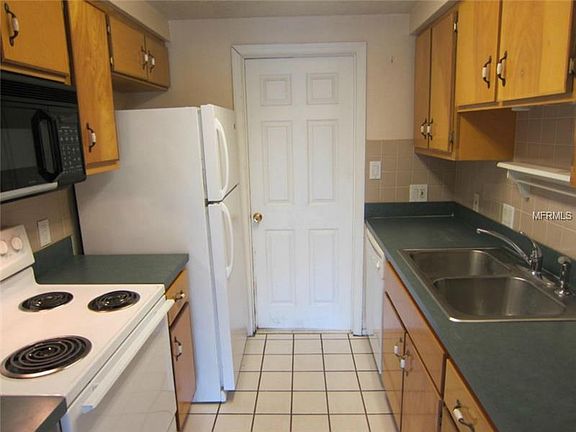 4th image of 3012 Bahia Ave