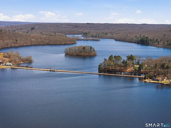 3rd image of 38 Knoll Road