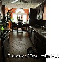 5th image of 900 Hilton Dr