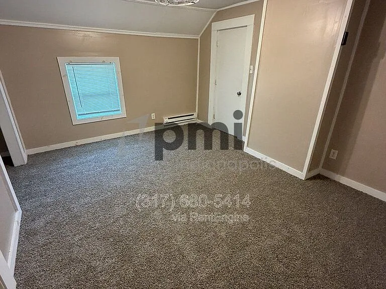 1023 E 8th St #3 — Photo 19