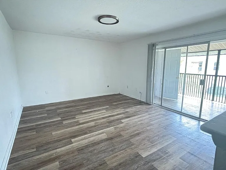 860 Sky Lake Cir #412 — Photo 6
