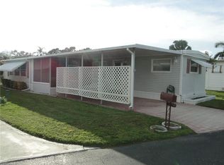140 Dawn St, Fort Myers, FL 33908