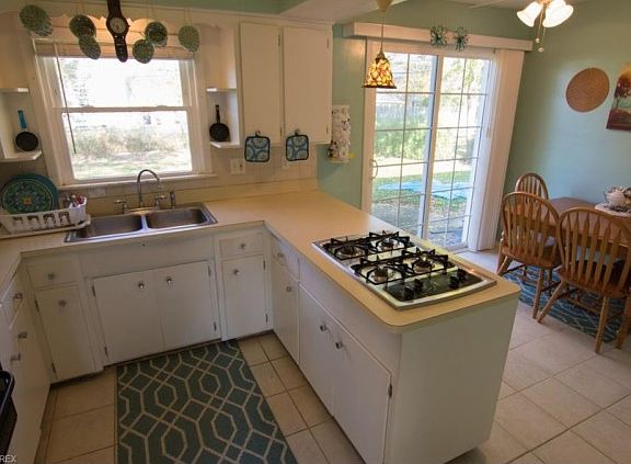 5th image of 4965 Nan Linn Dr