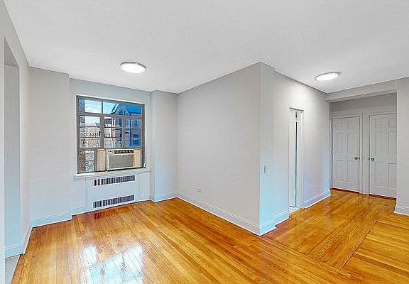5th image of 150 Greenway Ter APT 36W