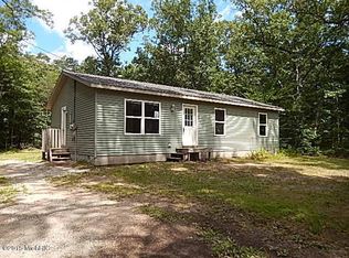 686 W Lakewood Rd, Twin Lake, MI 49457