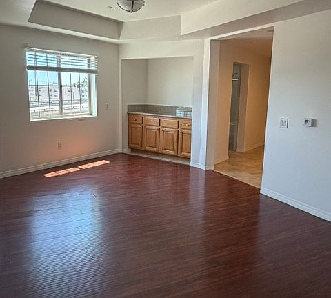 4th image of 3401 Manning Ave APT 201