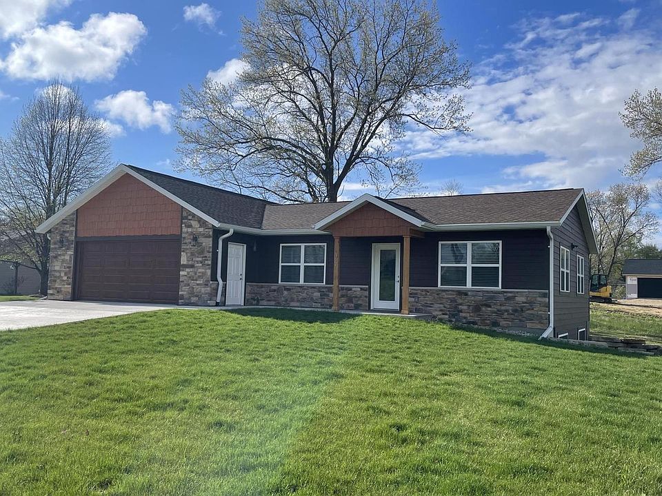 1st image of 312 Brooke Circle
