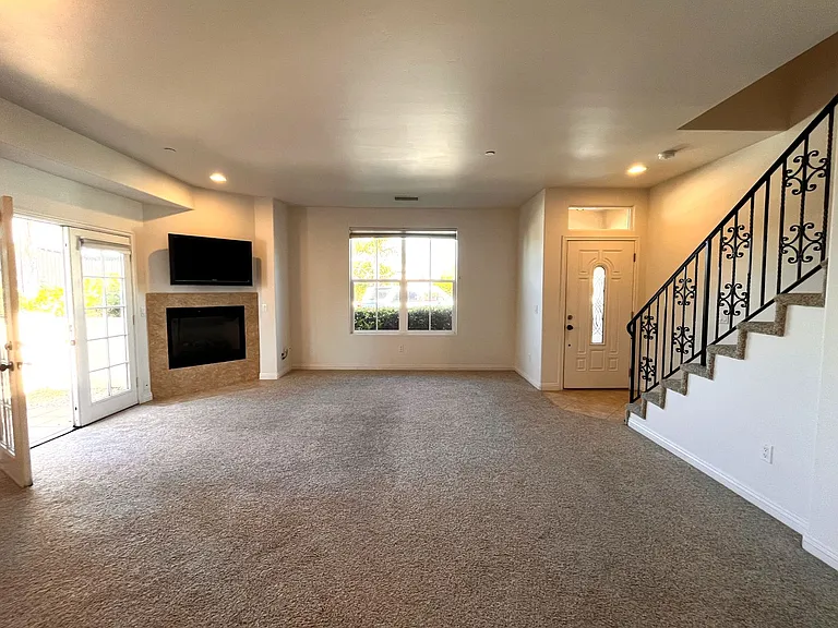 507 Pine Ave — Photo 4