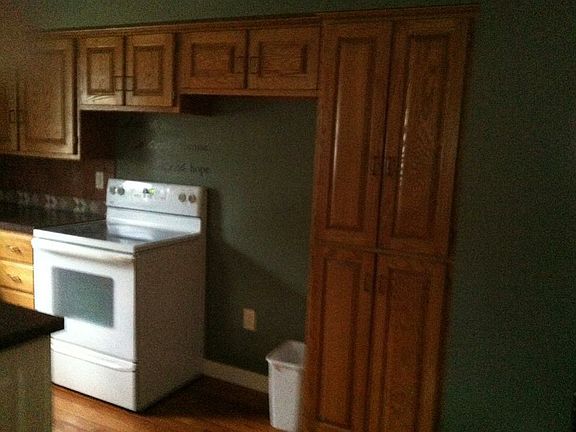 3rd image of 502 Schoolcraft St