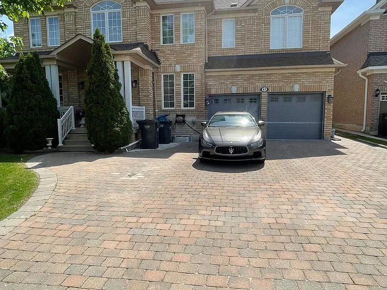 63 Treeline Blvd — Photo 2