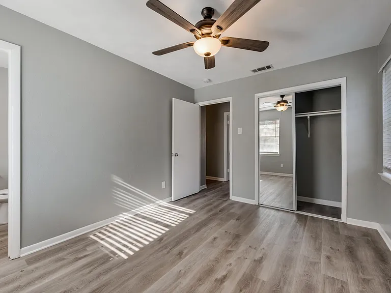 2322 English Dr — Photo 10