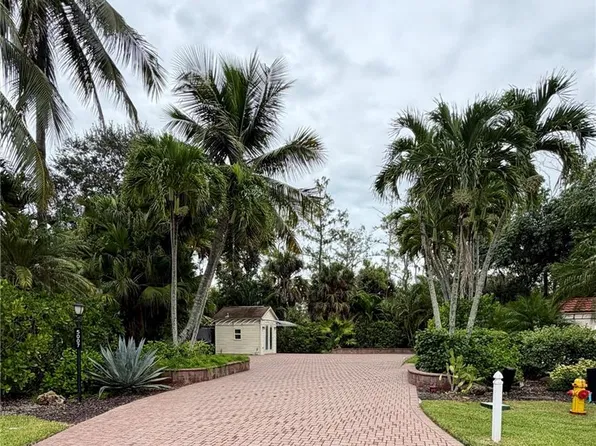 5007 Coach LN, NAPLES, FL 34114