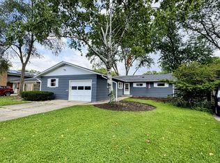 633 Seneca Dr, Aurora, IL 60506