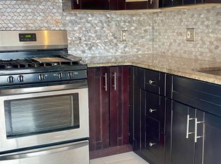 404 New York Ave, Union City, NJ 07087