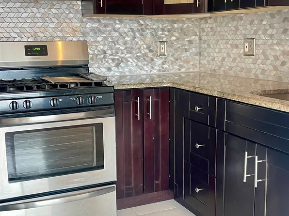 404 New York Avenue image 1 of 10