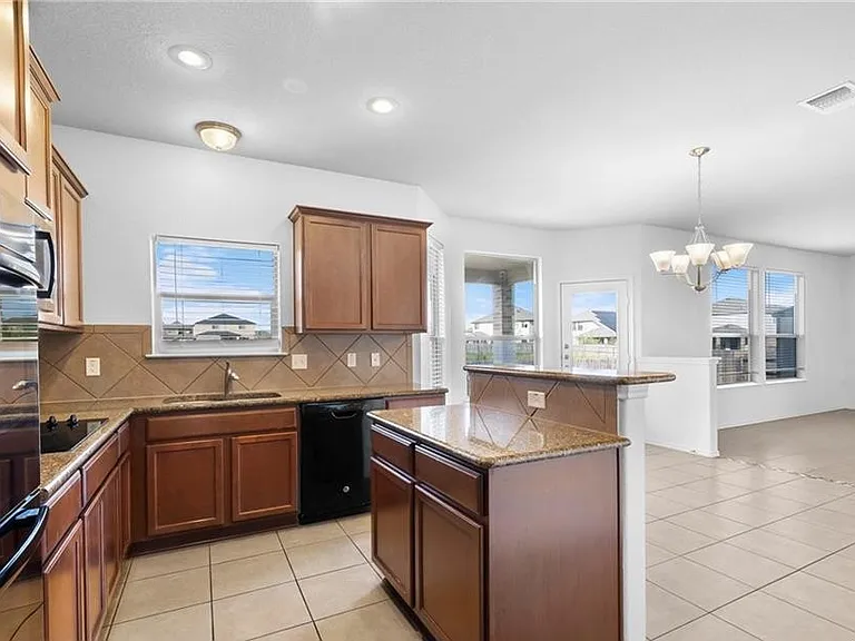 6708 George Cv — Photo 8