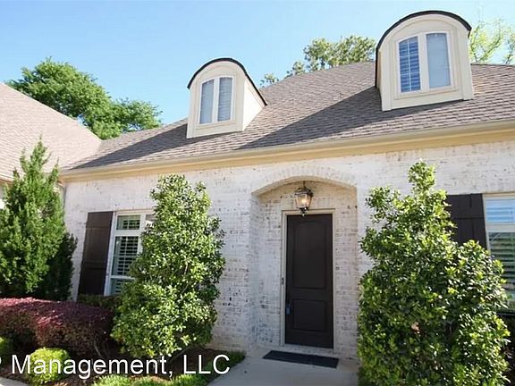 4th image of 2351 Mirabeau Dr