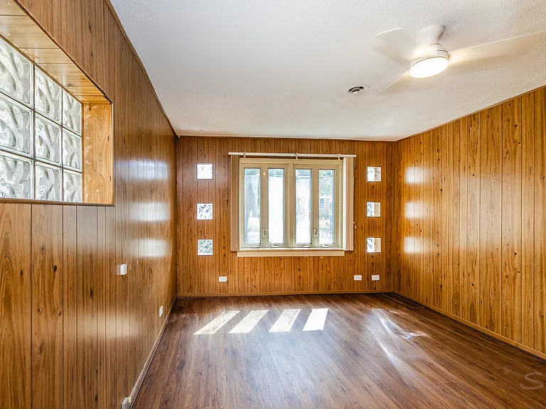2334 S 10th Ave — Photo 9