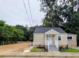 1017 Alexander Dr, Vineland, NJ 08361