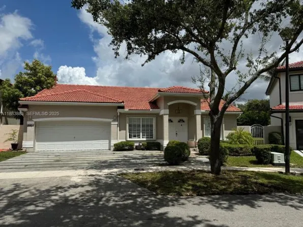 18864 NW 89th Ct, Hialeah, FL 33018