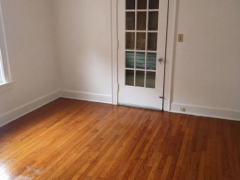 823 Central Ave — Photo 3