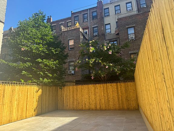 2nd image of 141 W 74th St #B