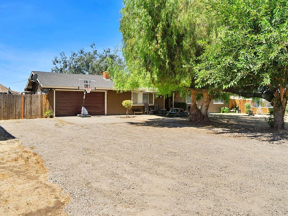 1st image of 17466 Brook Dr W