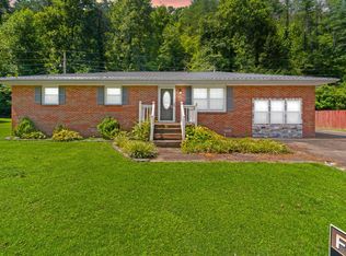 171 Clark Dr, Prestonsburg, KY 41653