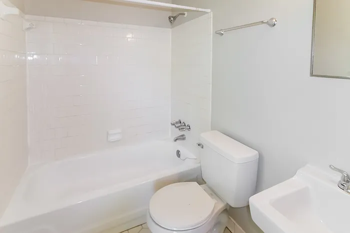 813 N Burbank Dr — Photo 6