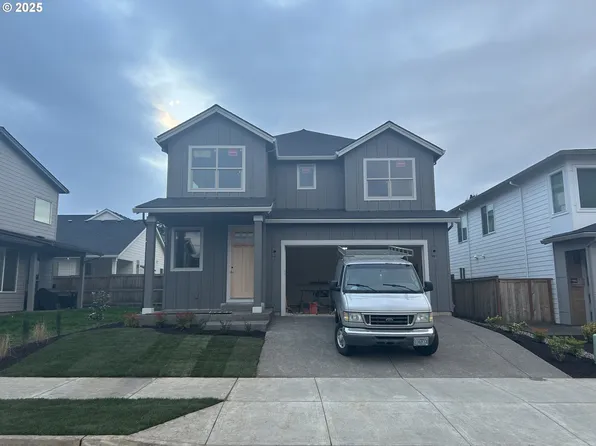 1753 N Oak St, Canby, OR 97013