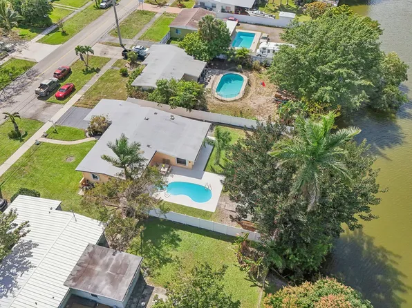 220 Greenbrier Drive, Palm Springs, FL 33461