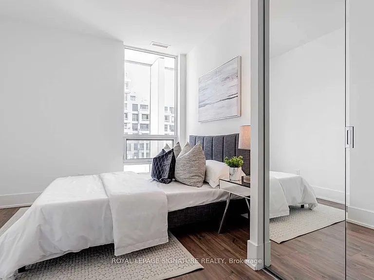 80 Vanauley St #415 — Photo 9