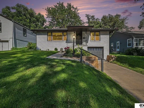 1439 S 54th St, Omaha, NE 68106