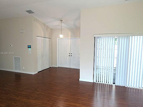 4th image of 10140 Torchwood Ave #0
