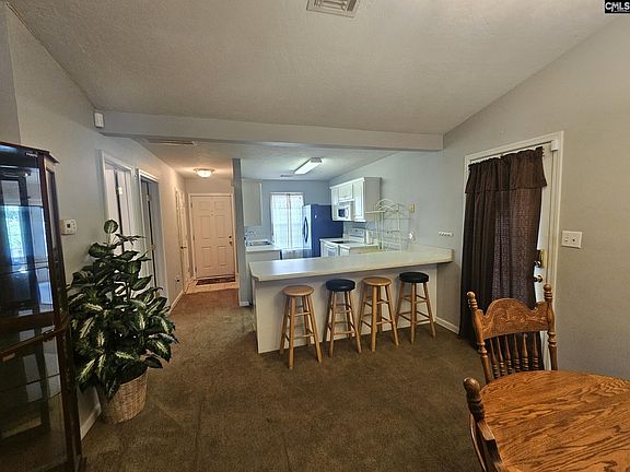5th image of 240 Philmont Dr