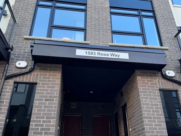 1593 Rose Way #109, Milton, ON L9E 1V8