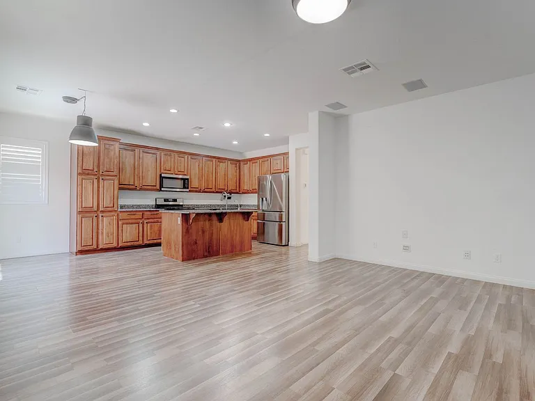 985 Noah Valley St — Photo 19