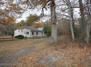 11 Market St, Bayville, NJ 08721