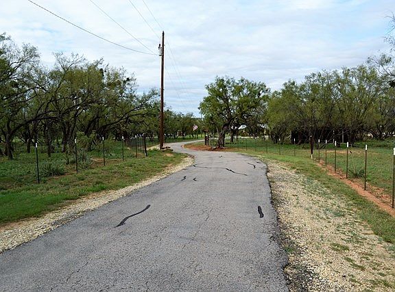 3rd image of 14110 E Us Highway 180