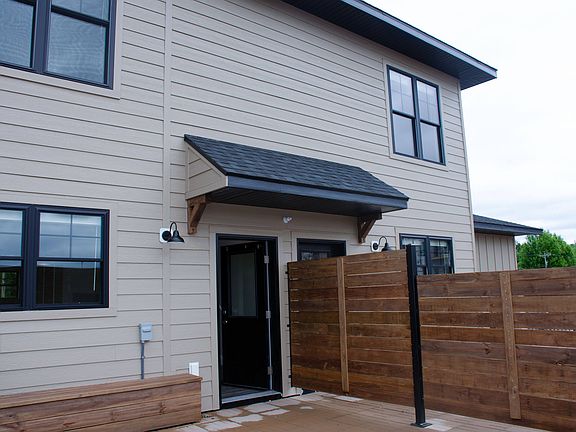 Archway Townhomes | Exterior