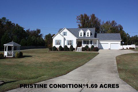 GREAT GARNER LOCATION *RANCH HOME ON 1.69 ACRES