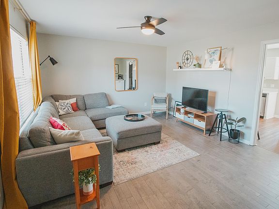 4th image of 708 Aladdin Cir