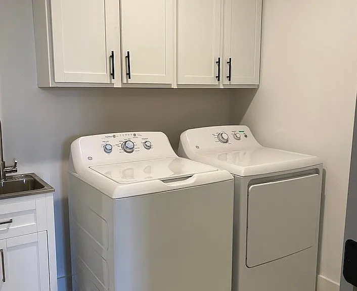 2nd Floor Laundry Room