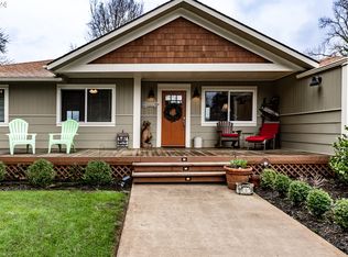 1638 Del Rio Rd, Roseburg, OR 97471