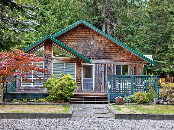 2nd image of 1655 Baikie Rd