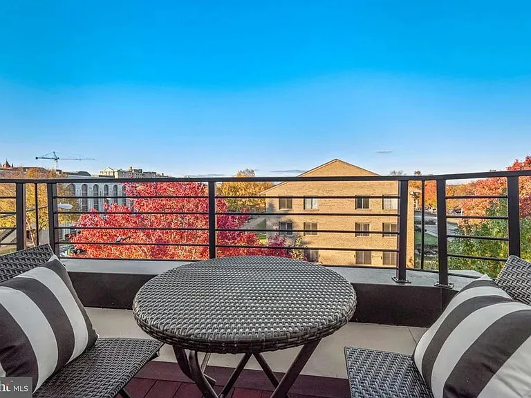 516 M St NW #3 — Photo 9