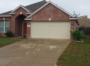 4749 Sea Ridge Dr, Fort Worth, TX 76133