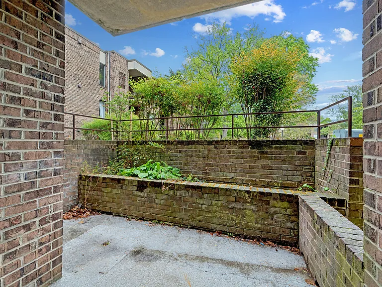 7 Silverwood Cir #3 — Photo 29